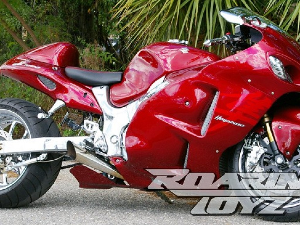2007 Hayabusa with Chrome Swingarm Kit