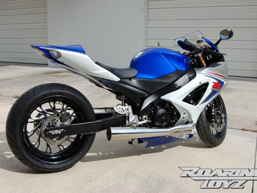 GSXR with Custom 8in. Over 240 Swingarm & Alien Eclipse Billet Wheels