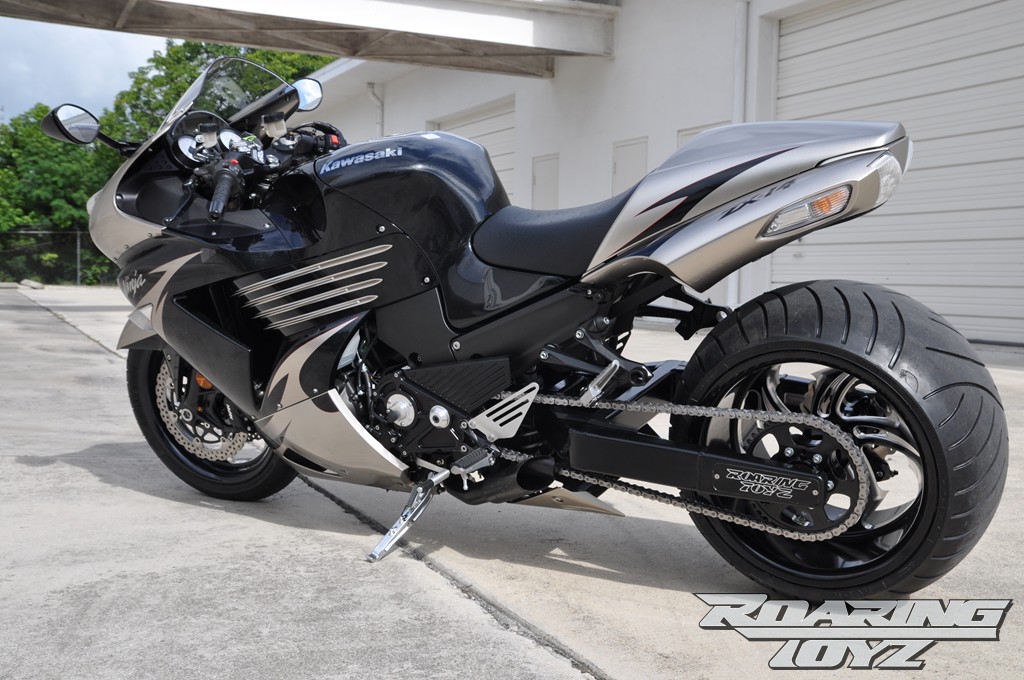 Titanium/Black ZX-14 with O.S.D. Signature Series Swingarm 