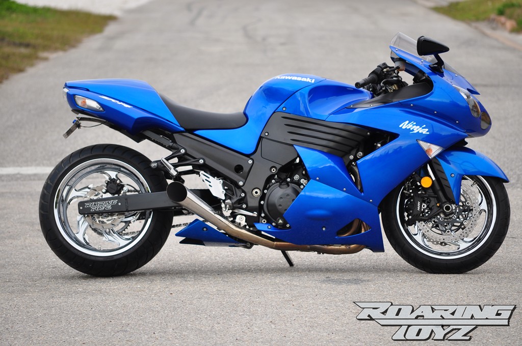 Plasma Blue ZX14 330 Outside Drive | Roaring Toyz