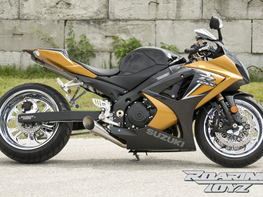 GSXR 1000 240 Wide Tire Kit with Air Ride