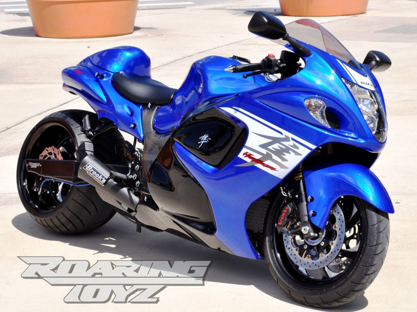 2017 Hayabusa Blue w/ 330 OSD Swingarm Kit 8 Over